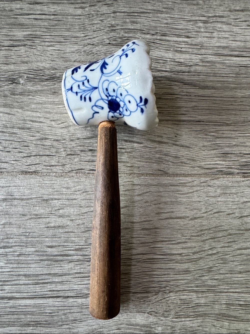 Blue Onion pattern blue and white porcelain Meat Tenderizer